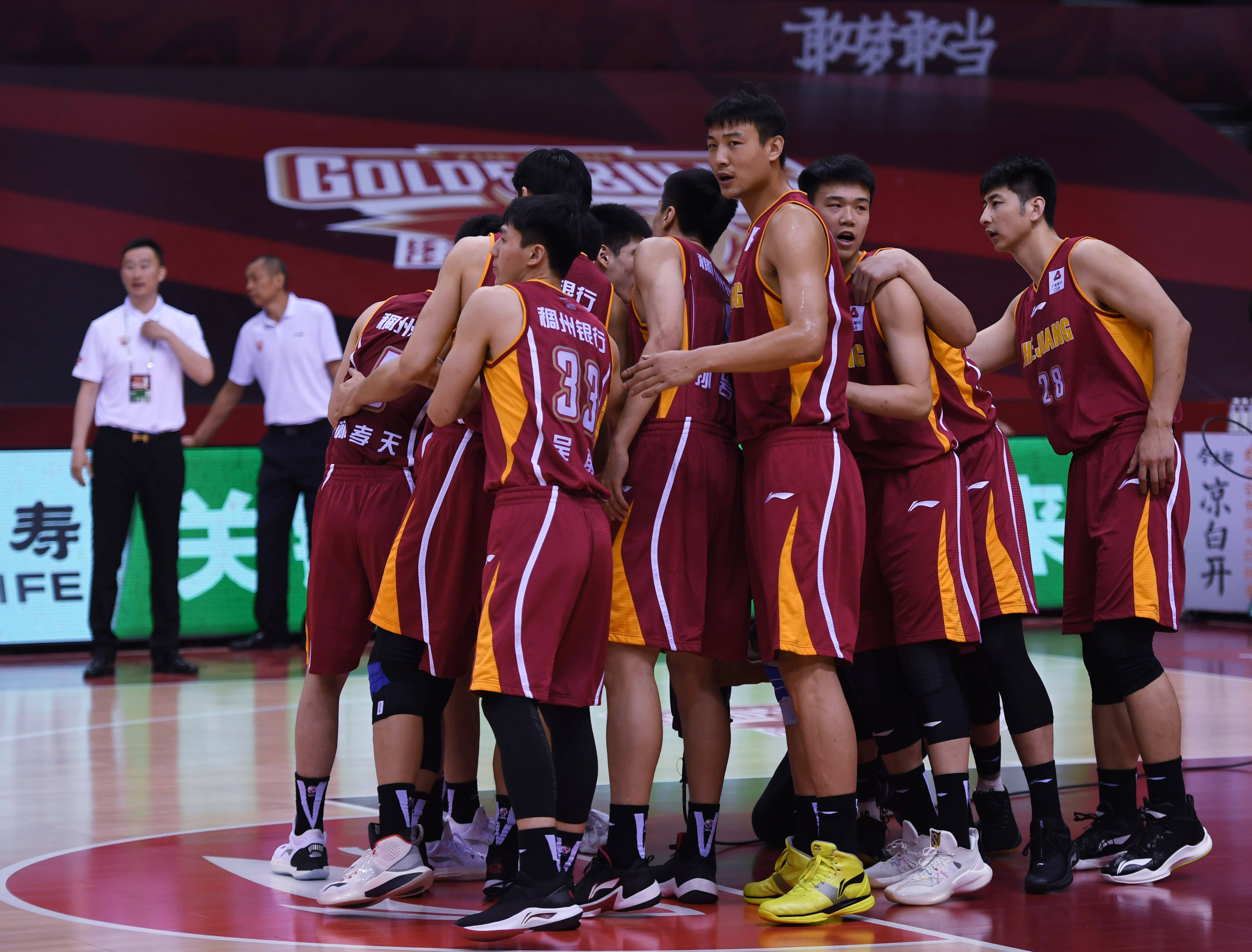 比赛节奏明快，CBA联赛引领篮球新风尚的简单介绍